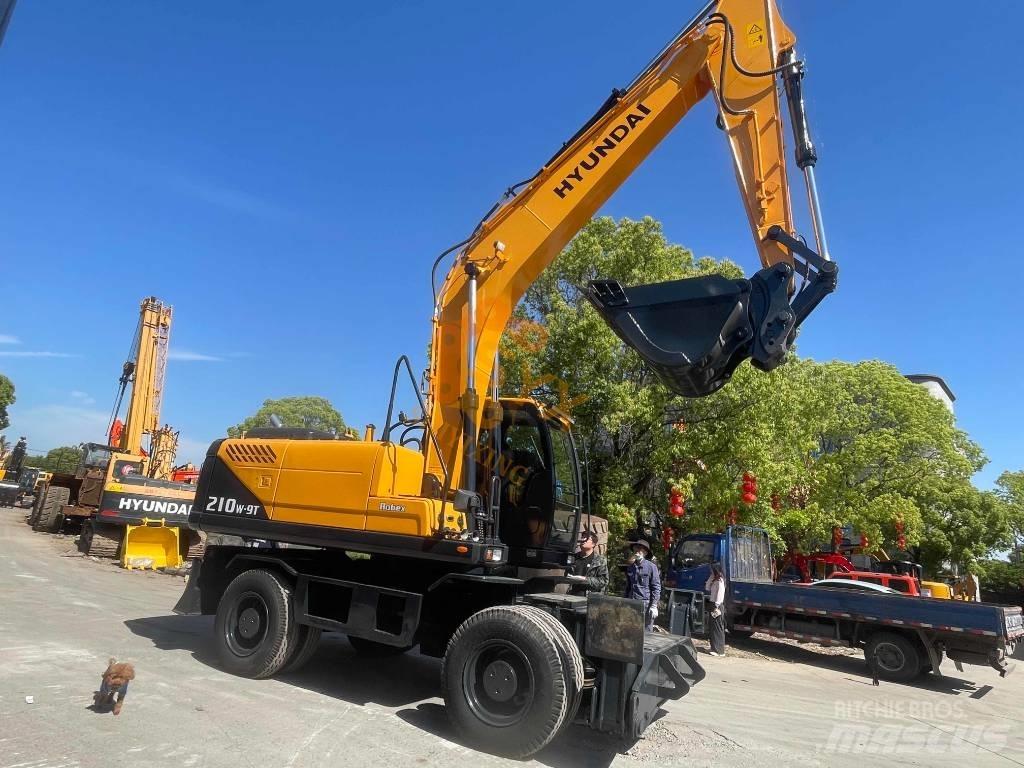 Hyundai Robex 210W-9 Gravemaskiner på hjul