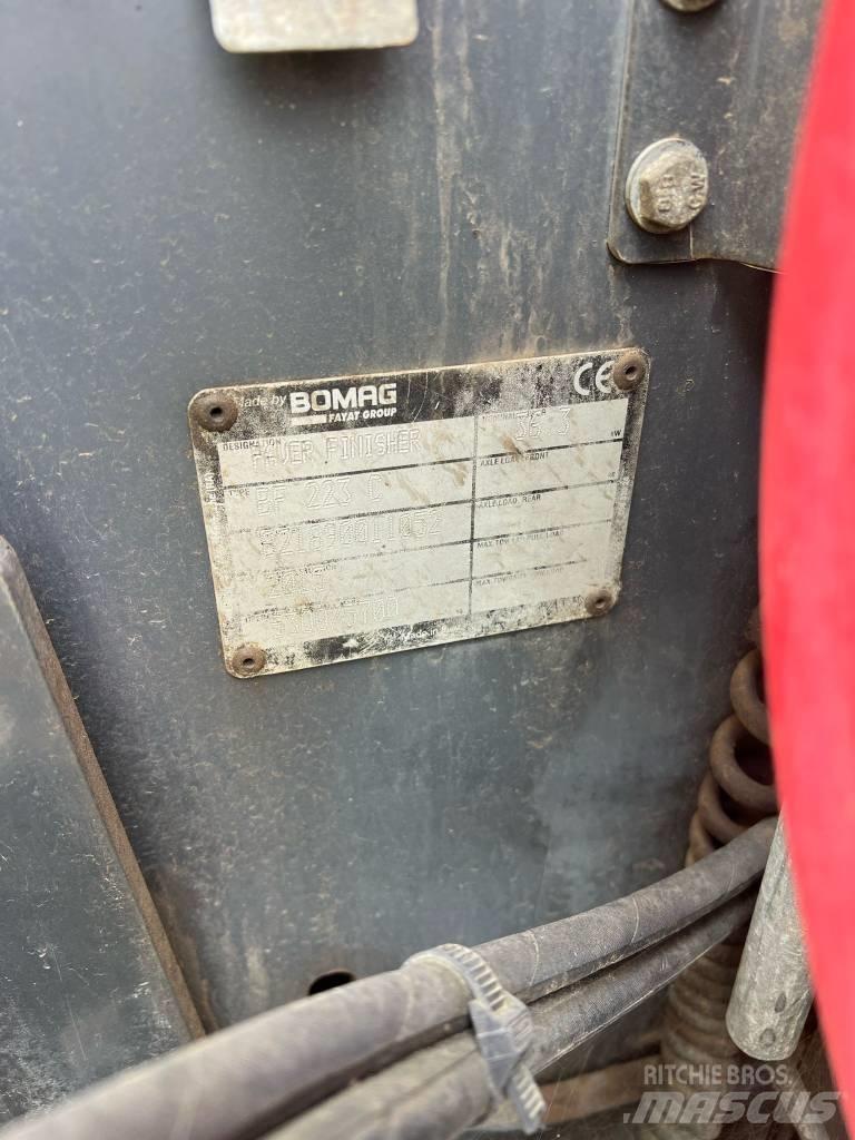 Bomag BF 223 C Asfaltudlæggere