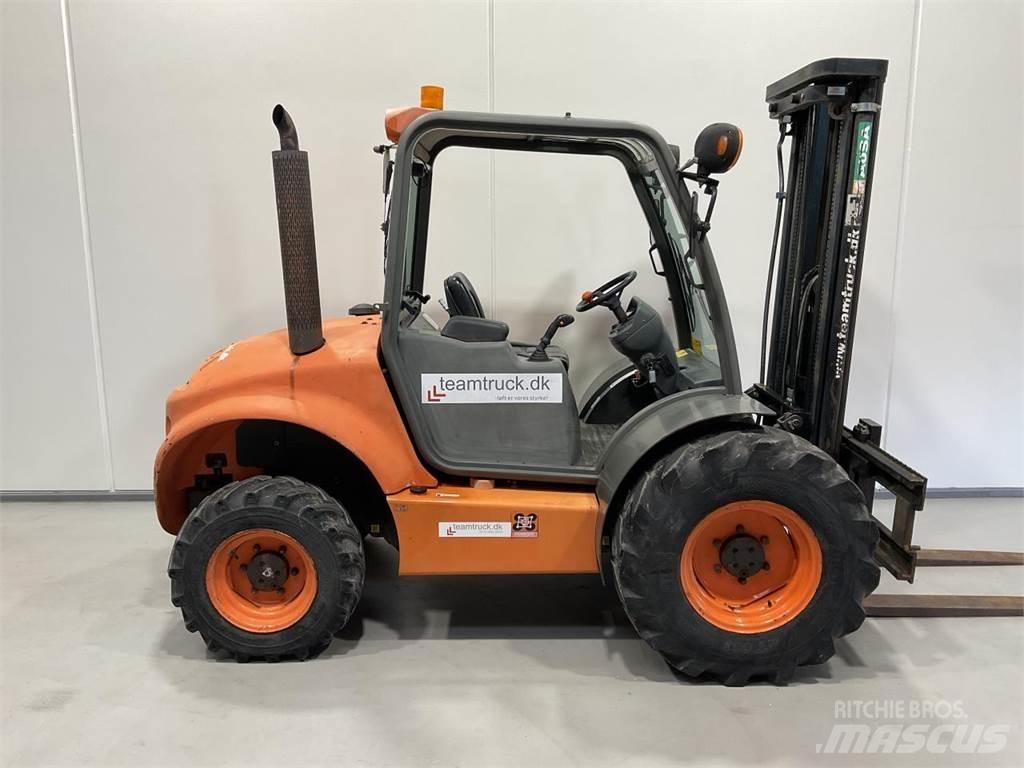 Ausa C250HX4 Terrængående gaffeltruck