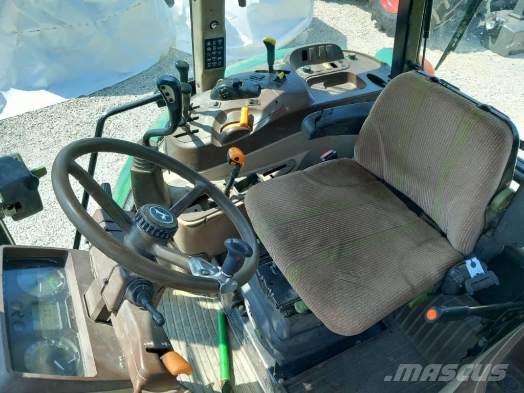 John Deere 5820 Traktorer