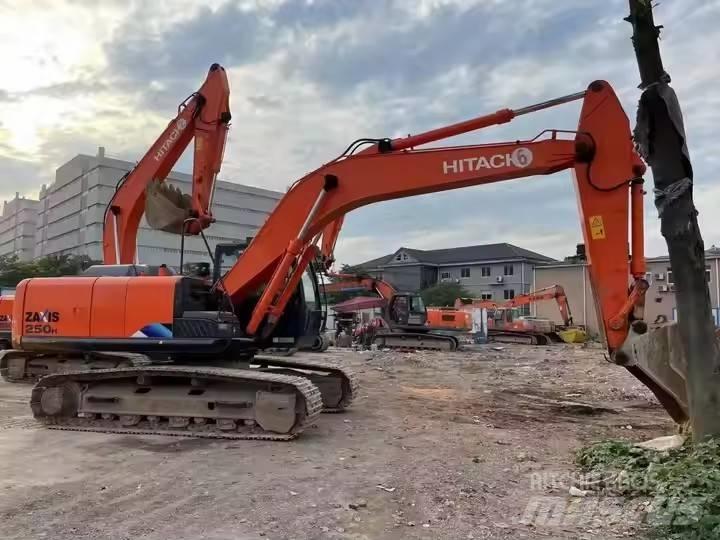 Hitachi ZX250-5A Gravemaskiner på larvebånd