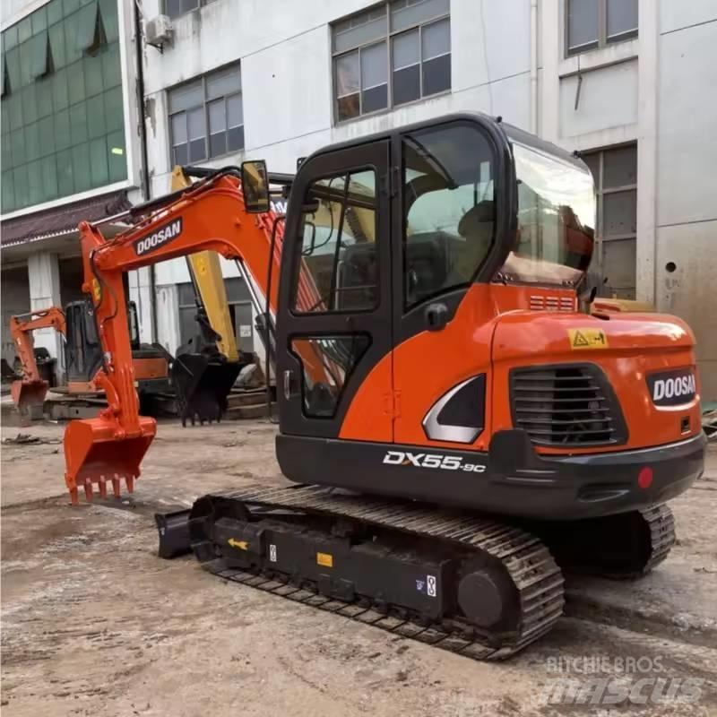 Doosan DX55 Gravemaskiner på larvebånd