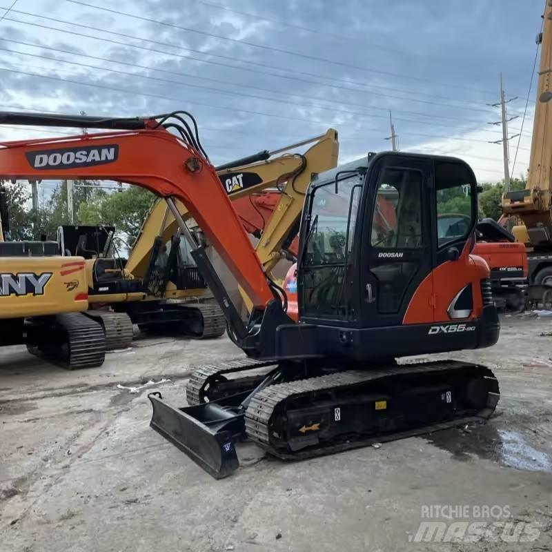 Doosan DX55 Gravemaskiner på larvebånd