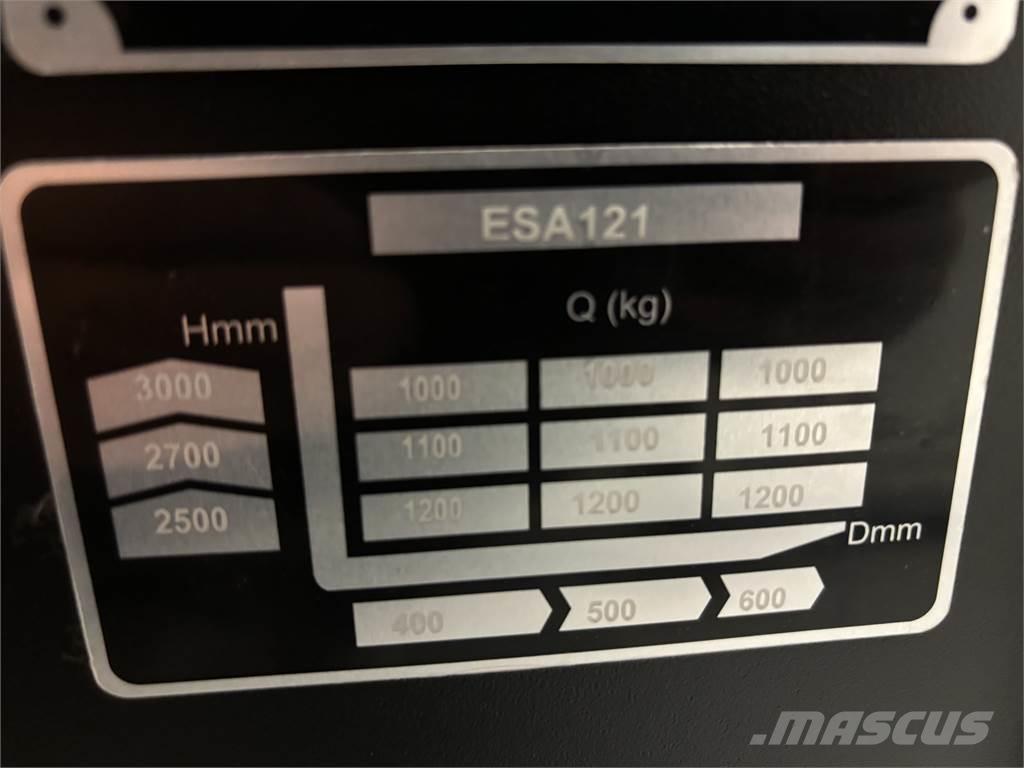 ESA 121 Gaffelstabler med gående fører