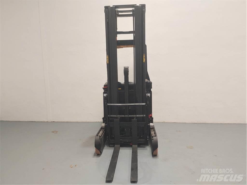 CAT NR16N2C Reachtruck