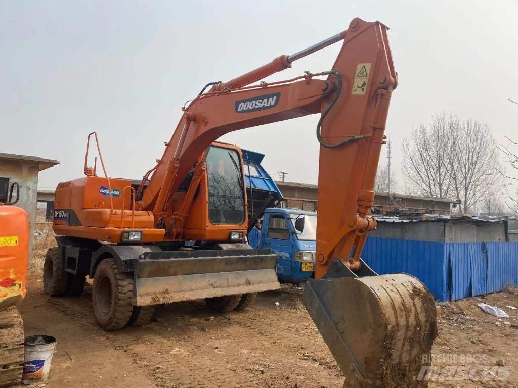 Doosan DH 150W Gravemaskiner på hjul