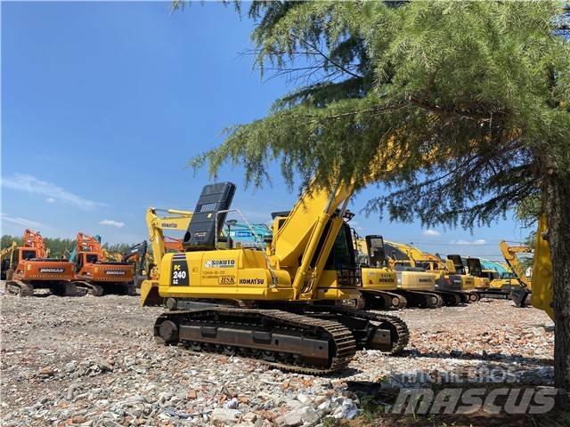 Komatsu PC240-8 Gravemaskiner på larvebånd