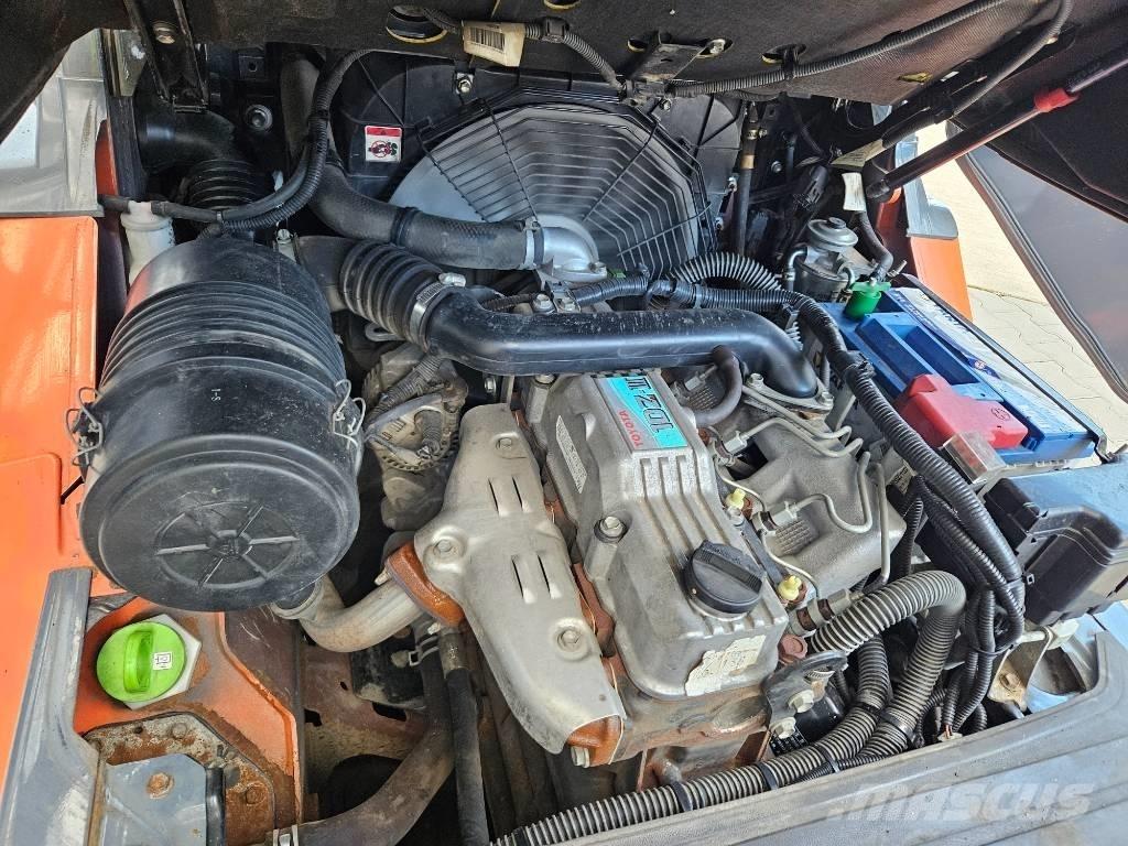 Toyota 8FDF25 Diesel gaffeltrucks