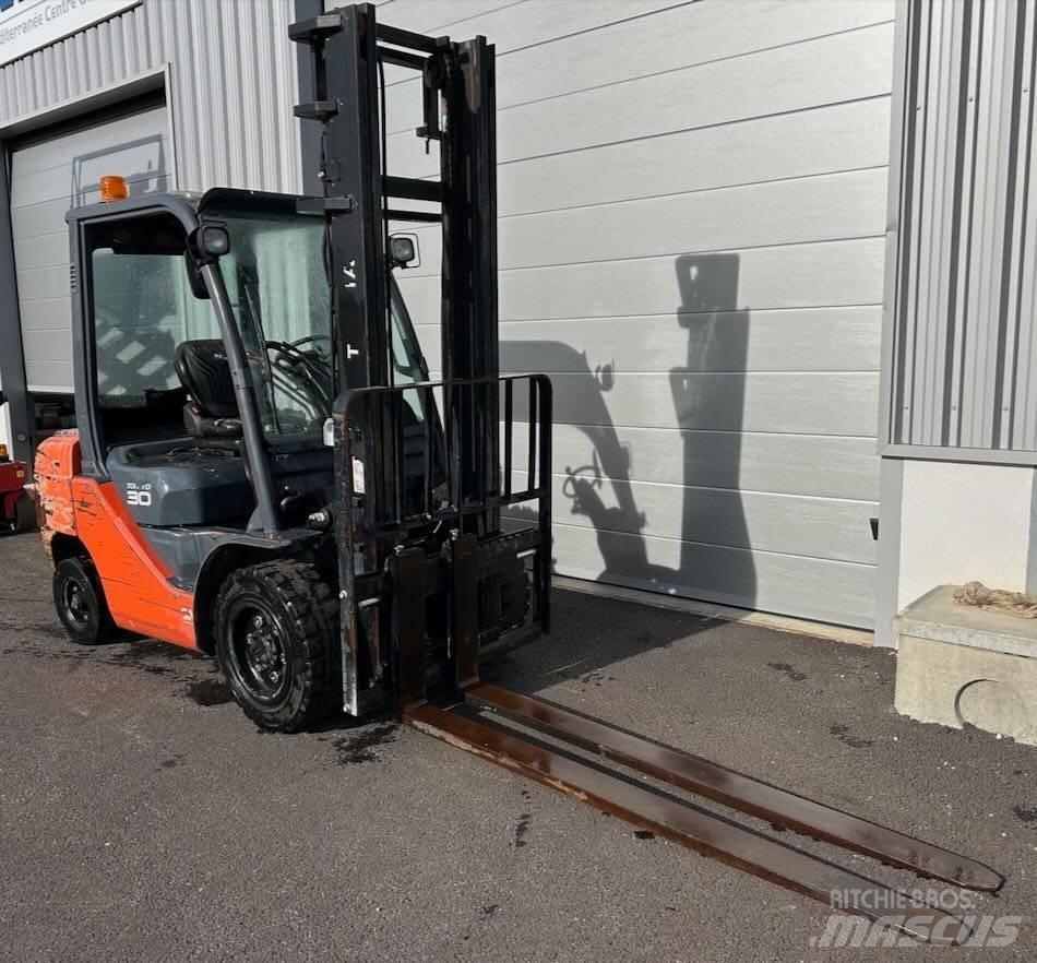 Toyota 8 FDF 30 Diesel gaffeltrucks