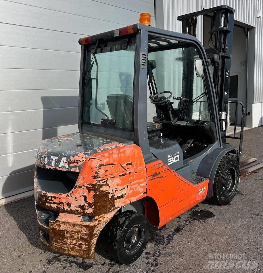 Toyota 8 FDF 30 Diesel gaffeltrucks