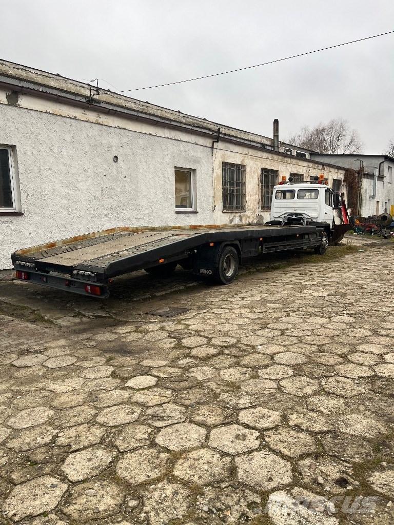 Mercedes-Benz 814 Lastbil med lad/Flatbed