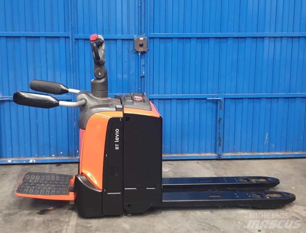 BT LPE 200 El-palleløftere med platform