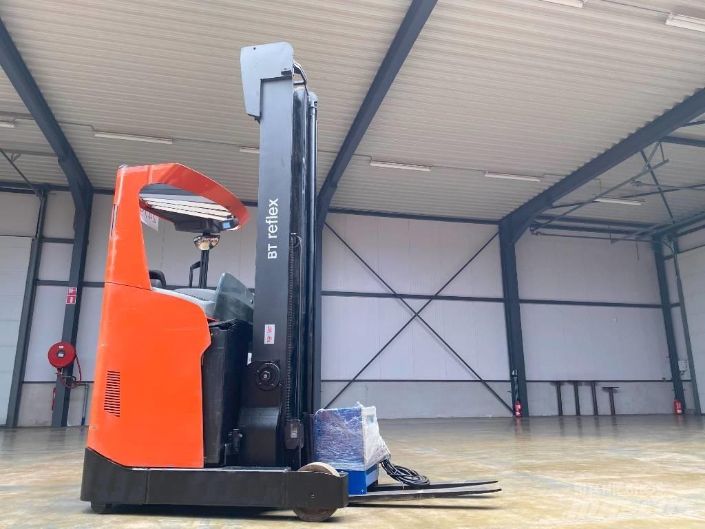 Toyota RRE140H Reachtruck