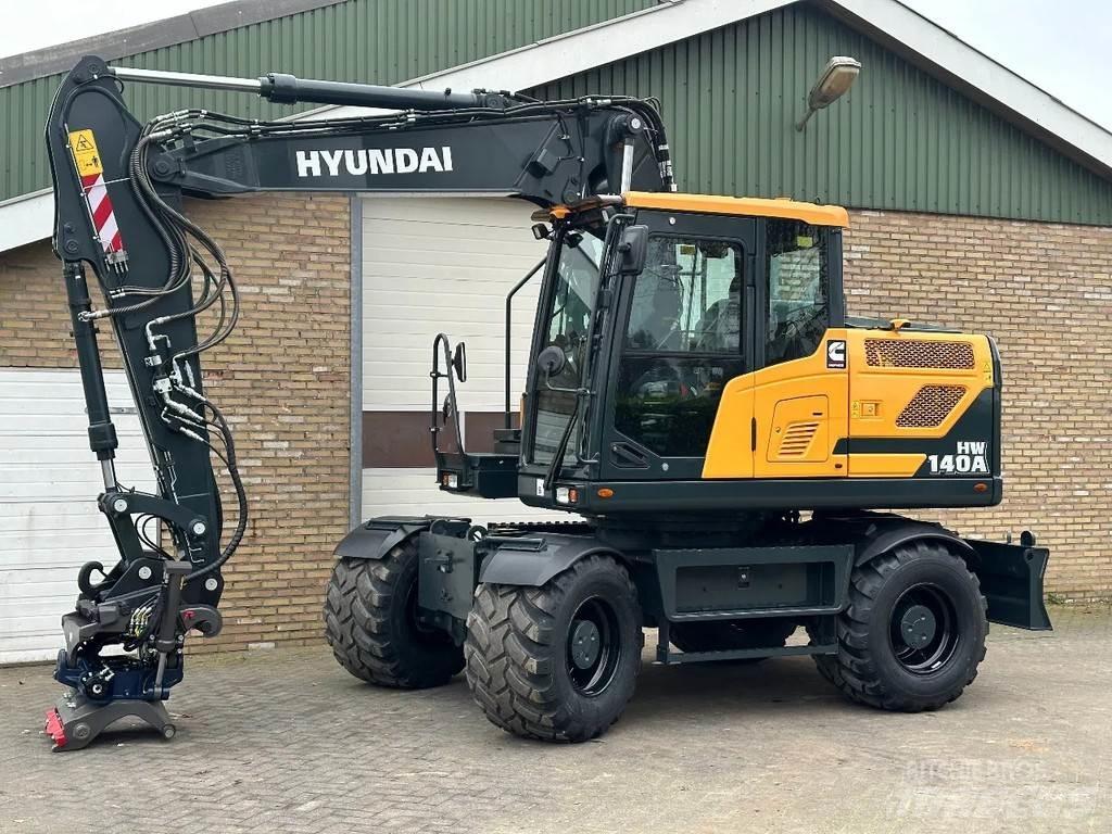 Hyundai HW140A Gravemaskiner på hjul