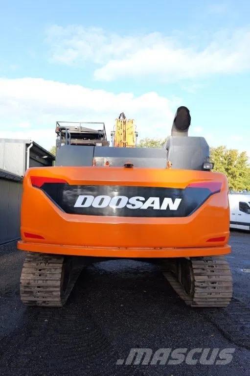 Doosan DX300LC Gravemaskiner på larvebånd