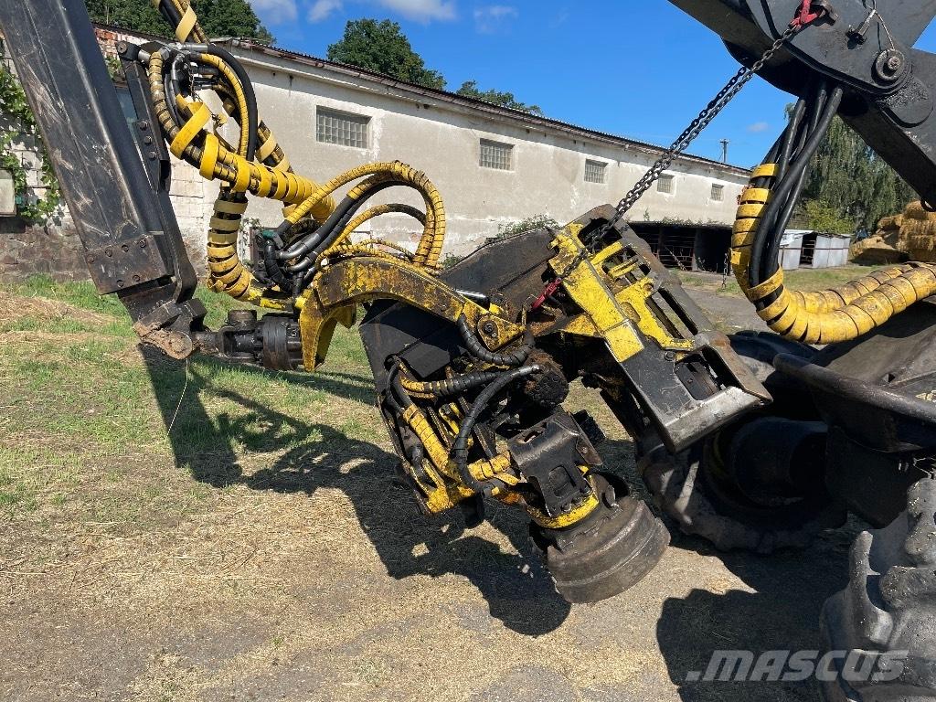  Johnne Deere 1270D Skovningsmaskiner