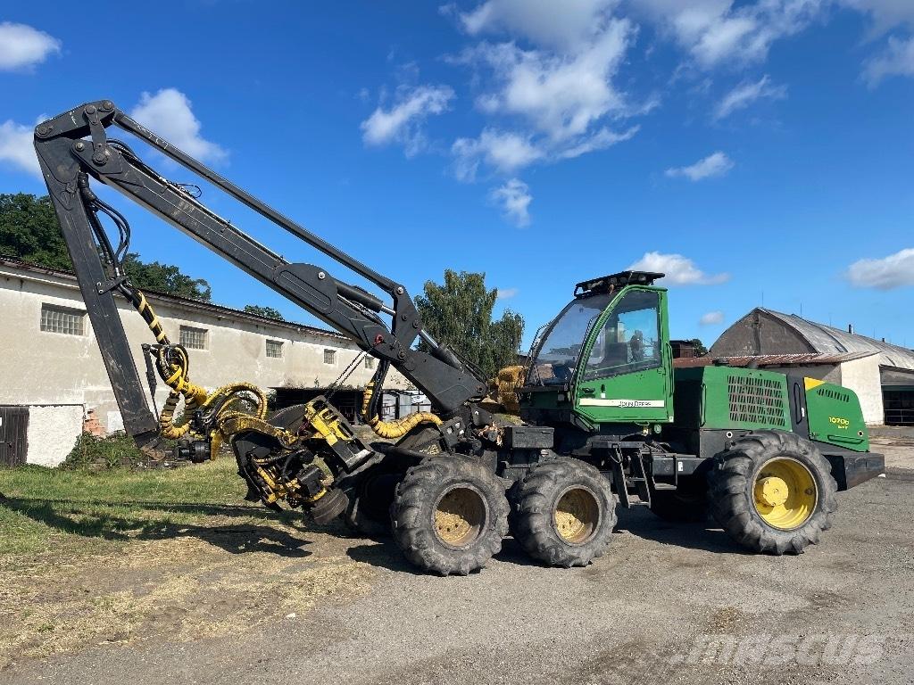 Johnne Deere 1270D Skovningsmaskiner