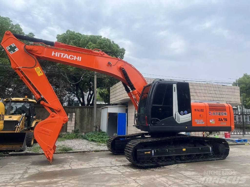 Hitachi ZX 200 Gravemaskiner på larvebånd