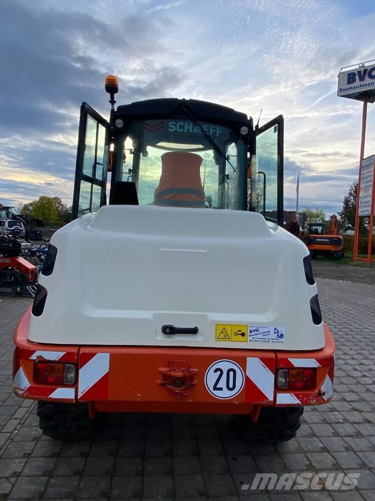 Yanmar V 100 Læssemaskiner på hjul