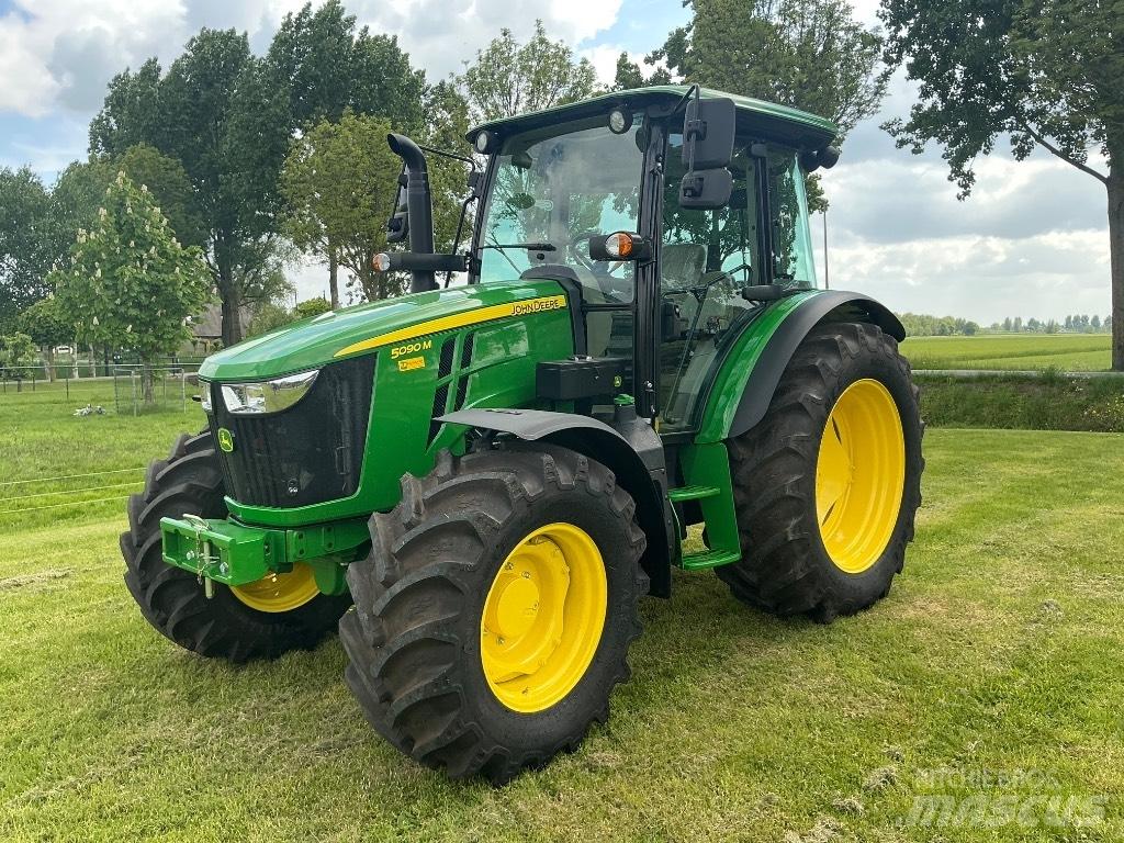 John Deere 5090 M Traktorer
