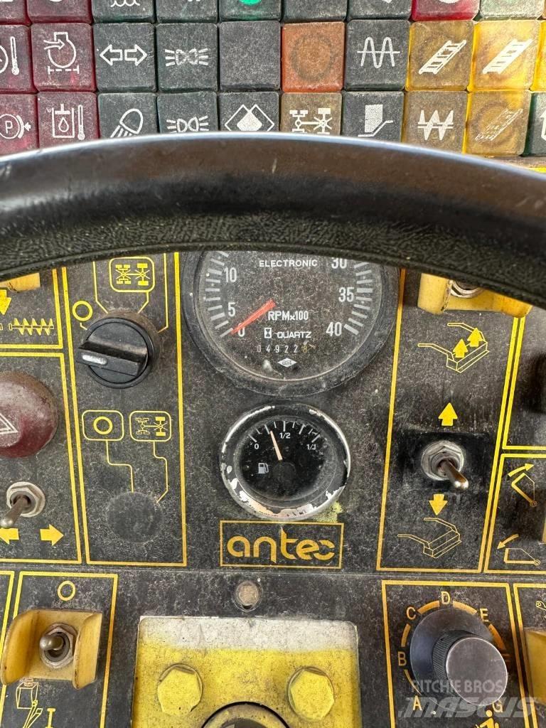 Ammann AFW 350 E Asfaltudlæggere