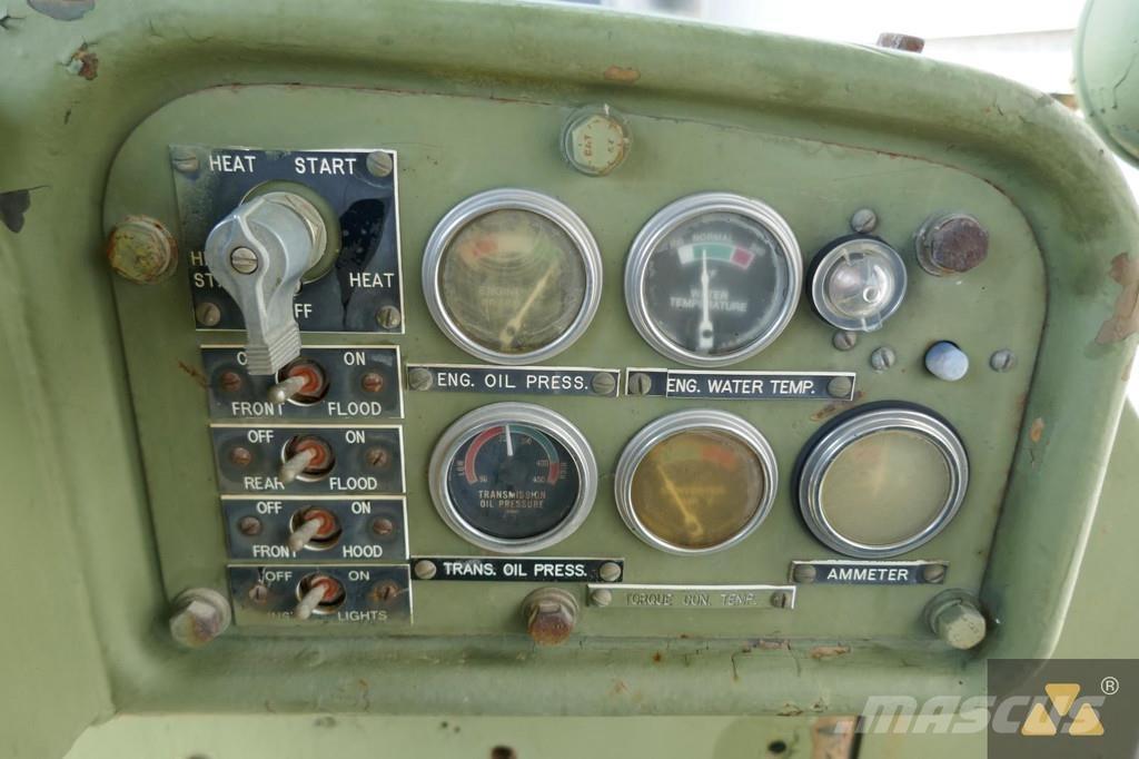 CAT D7F Ex-army Bulldozer på larvebånd