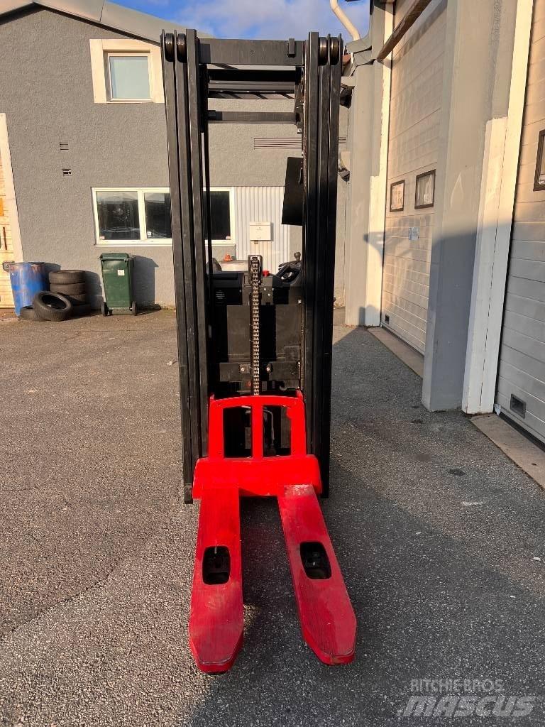 Hyster RS1.6 Selvkørende stablere