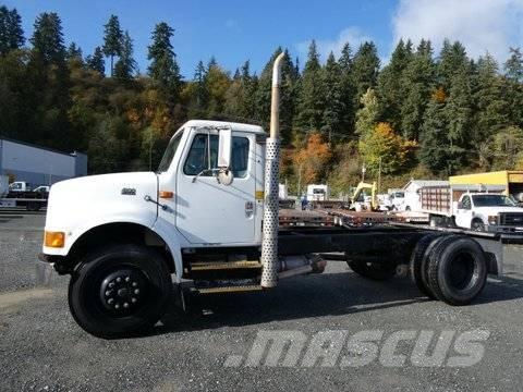 International 4900 Chassis