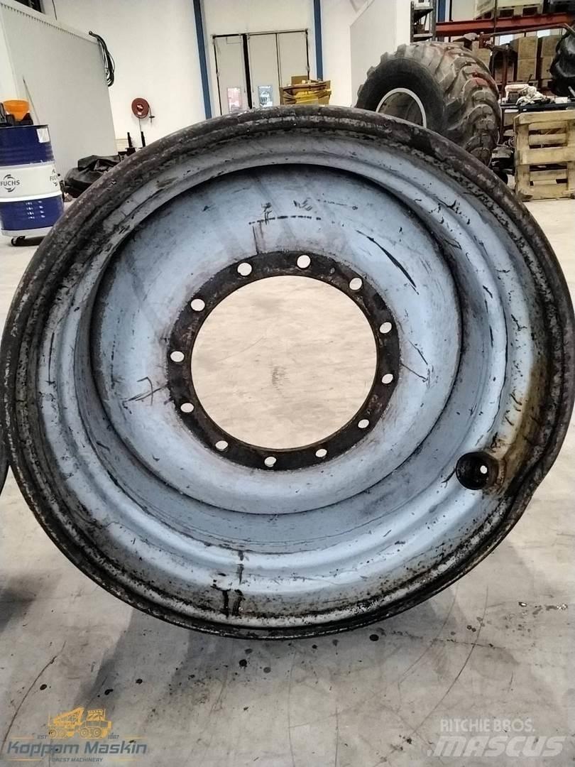 Valmet 901 20x34 Dæk, hjul og fælge