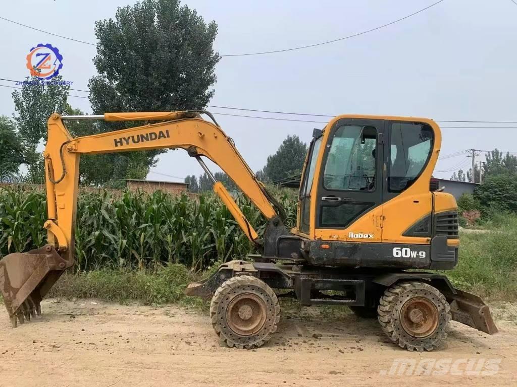 Hyundai 60 W Gravemaskiner på hjul
