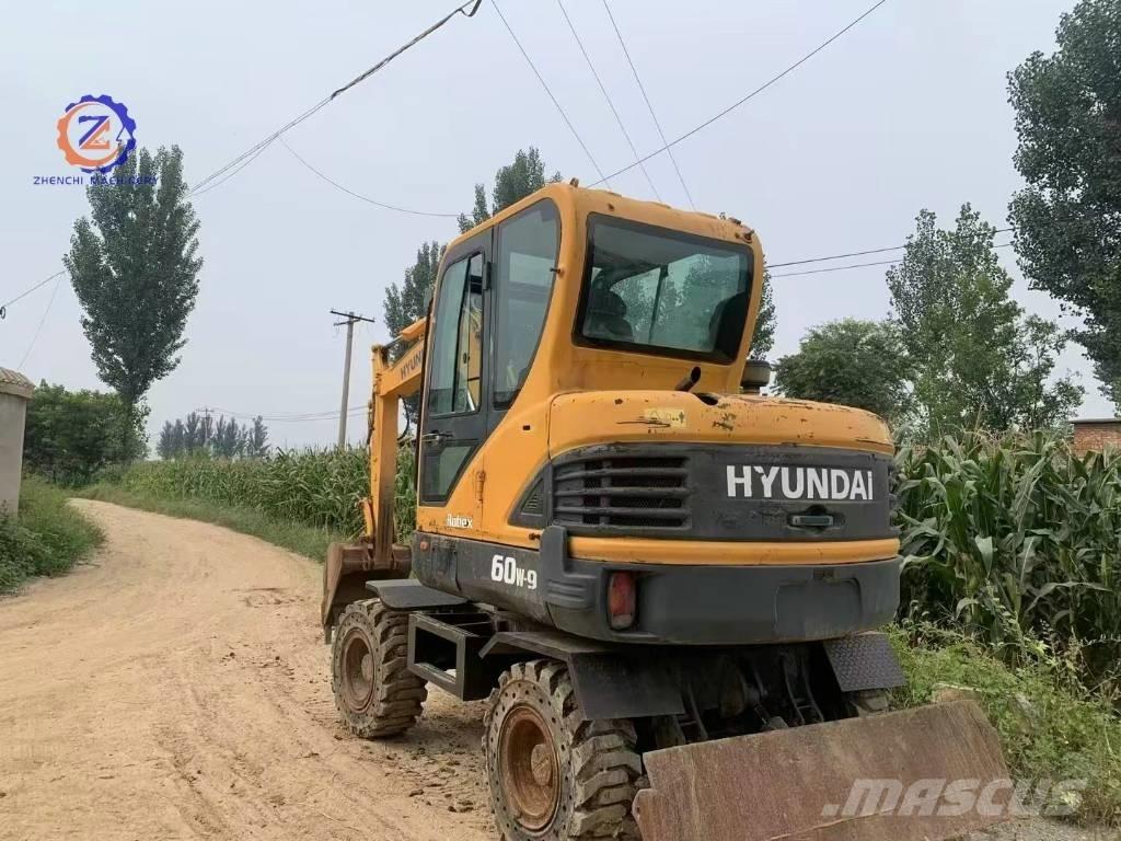 Hyundai 60 W Gravemaskiner på hjul