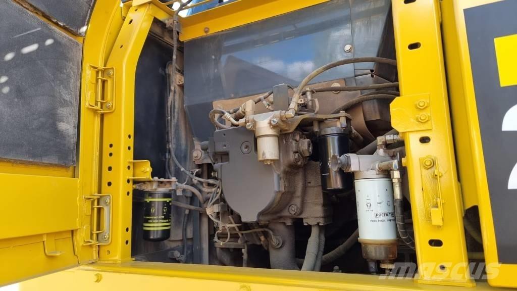 Komatsu PC 210 LC-11 Gravemaskiner på larvebånd