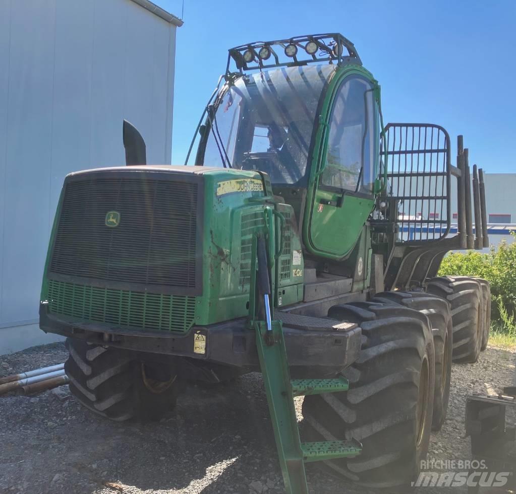 John Deere 1110 E Udkørselsmaskiner