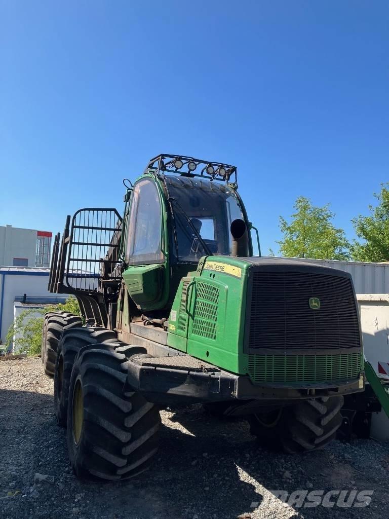 John Deere 1110 E Udkørselsmaskiner