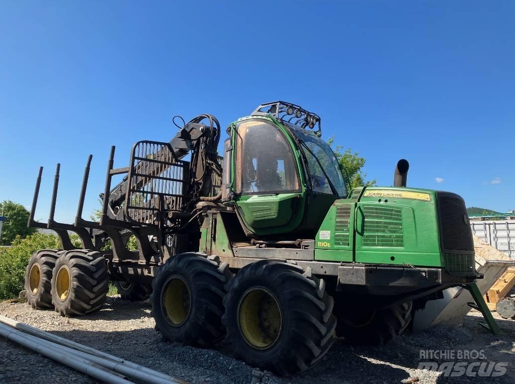 John Deere 1110 E Udkørselsmaskiner