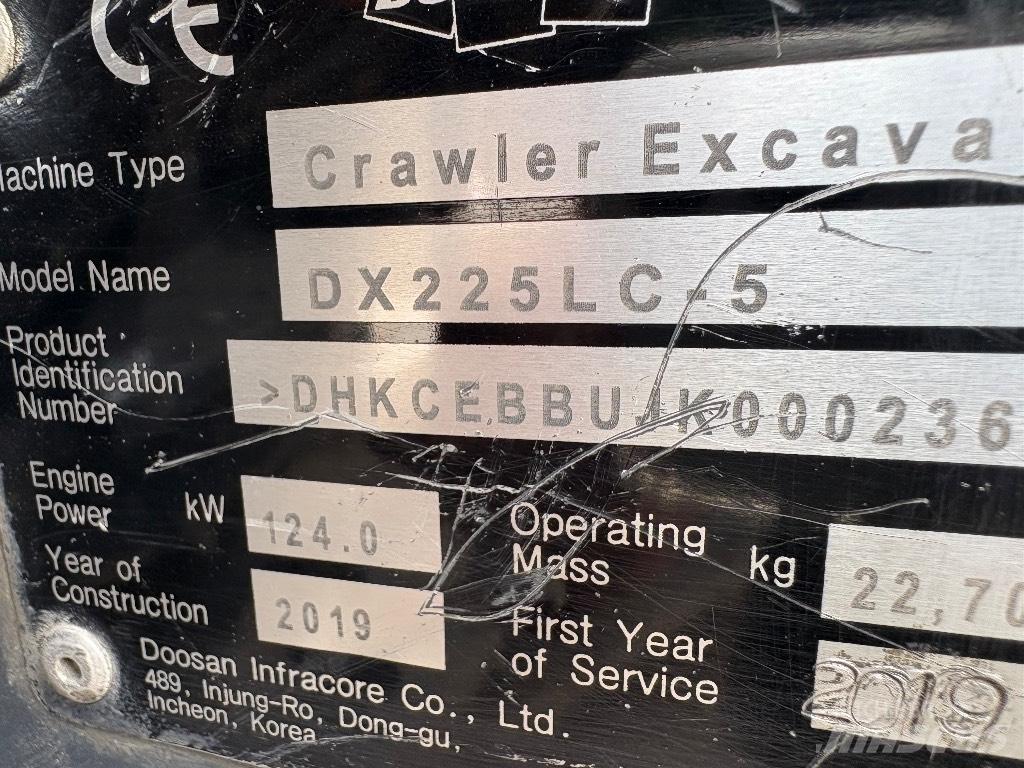 Doosan DX 225 LC-5 Gravemaskiner på larvebånd