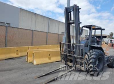CASE 586H Terrængående gaffeltruck