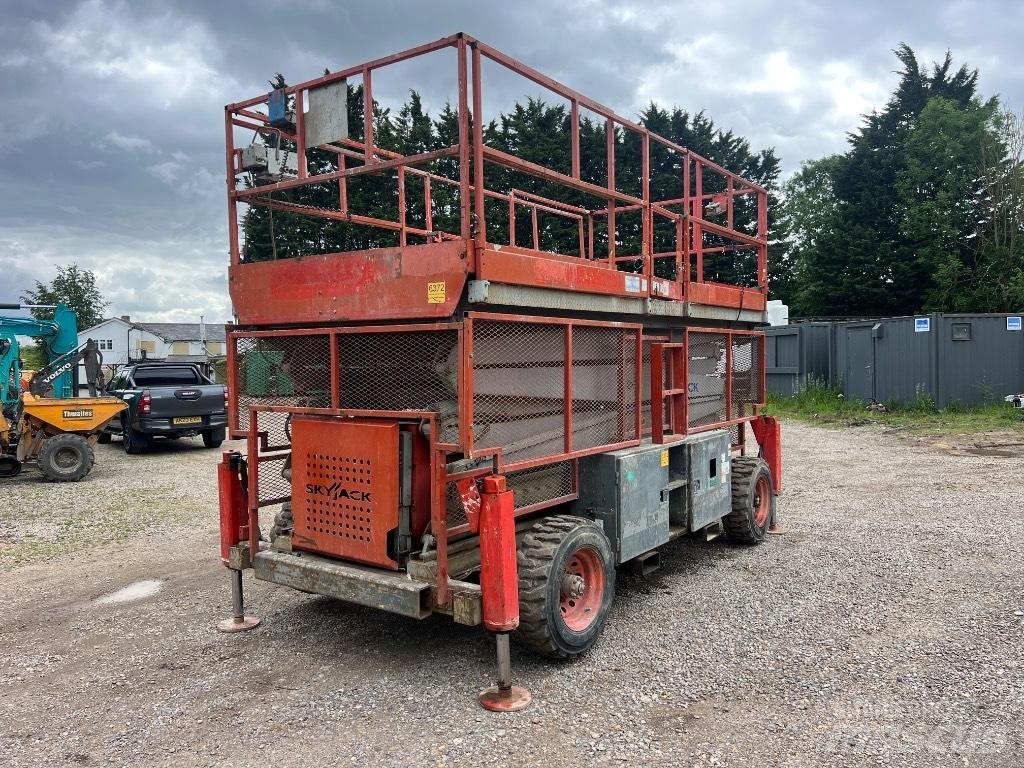 SkyJack SJ 9250 Saxlifte