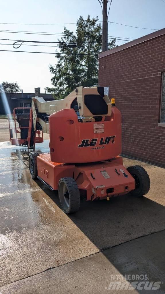 JLG E 400 AJPN Bomlifte med knækarm