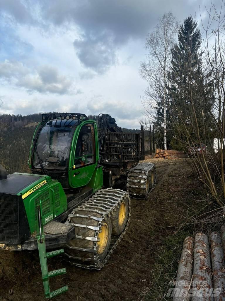 John Deere 1110 E Udkørselsmaskiner