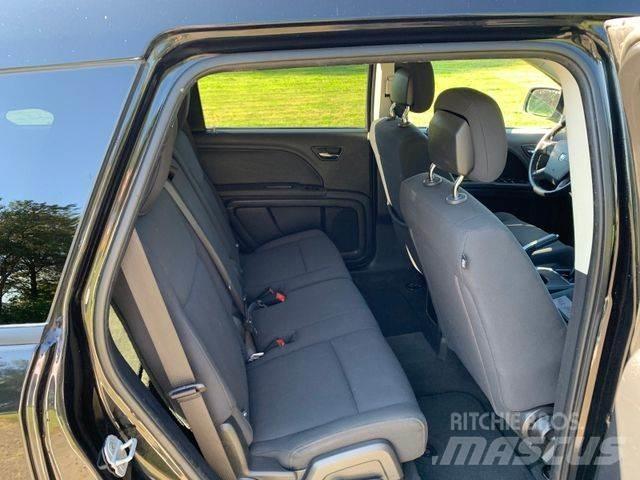Dodge Journey SE Biler