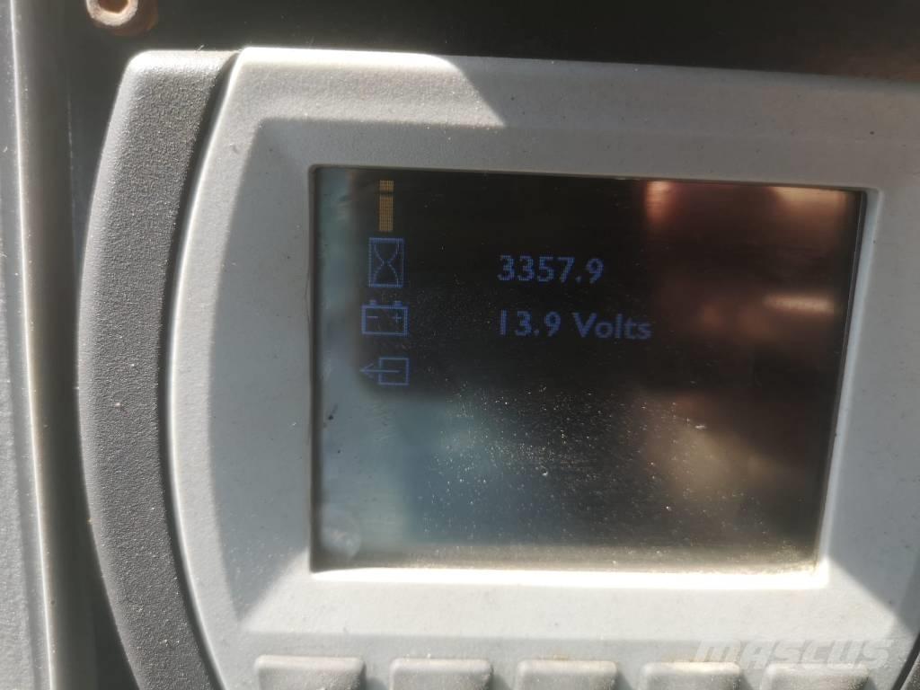 JCB 100 C Midi-gravemaskiner 7t - 12t