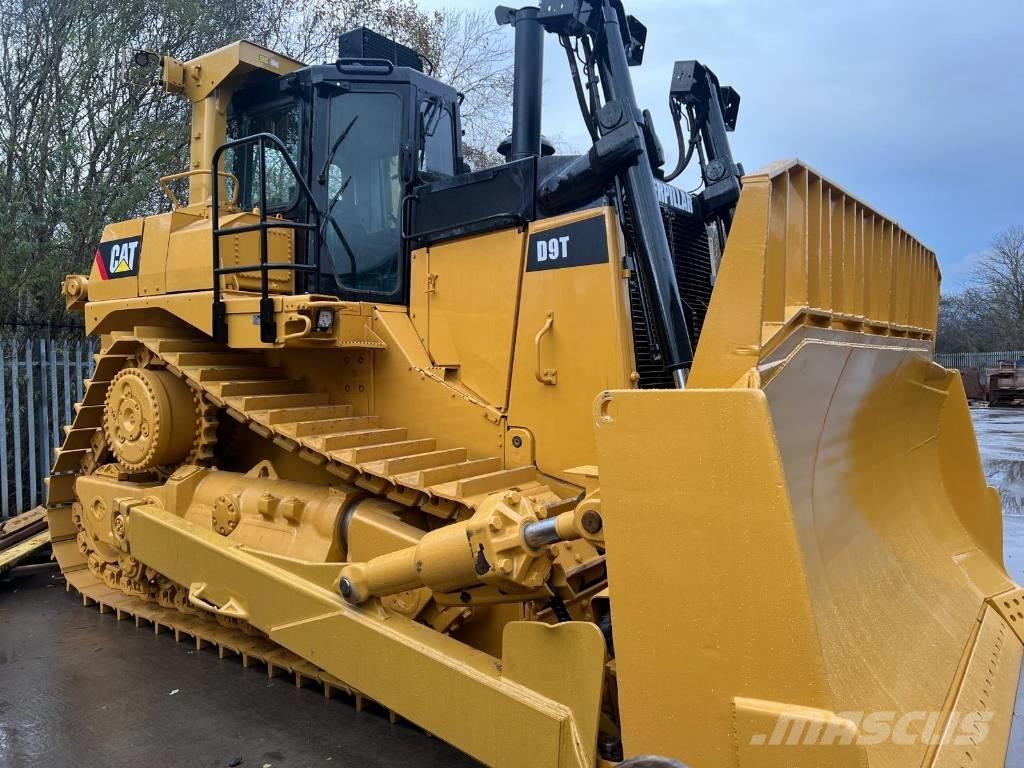 CAT D 9 T Bulldozer på larvebånd