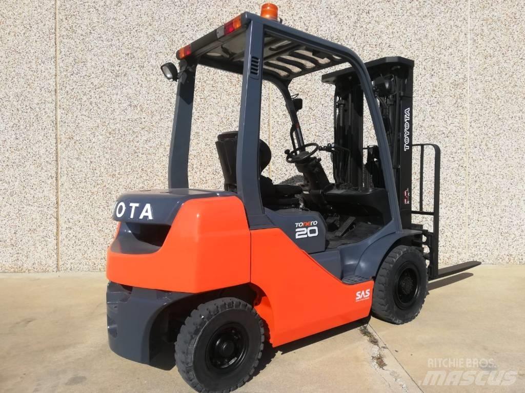 Toyota 02-8 FG F 20 LPG gaffeltrucks