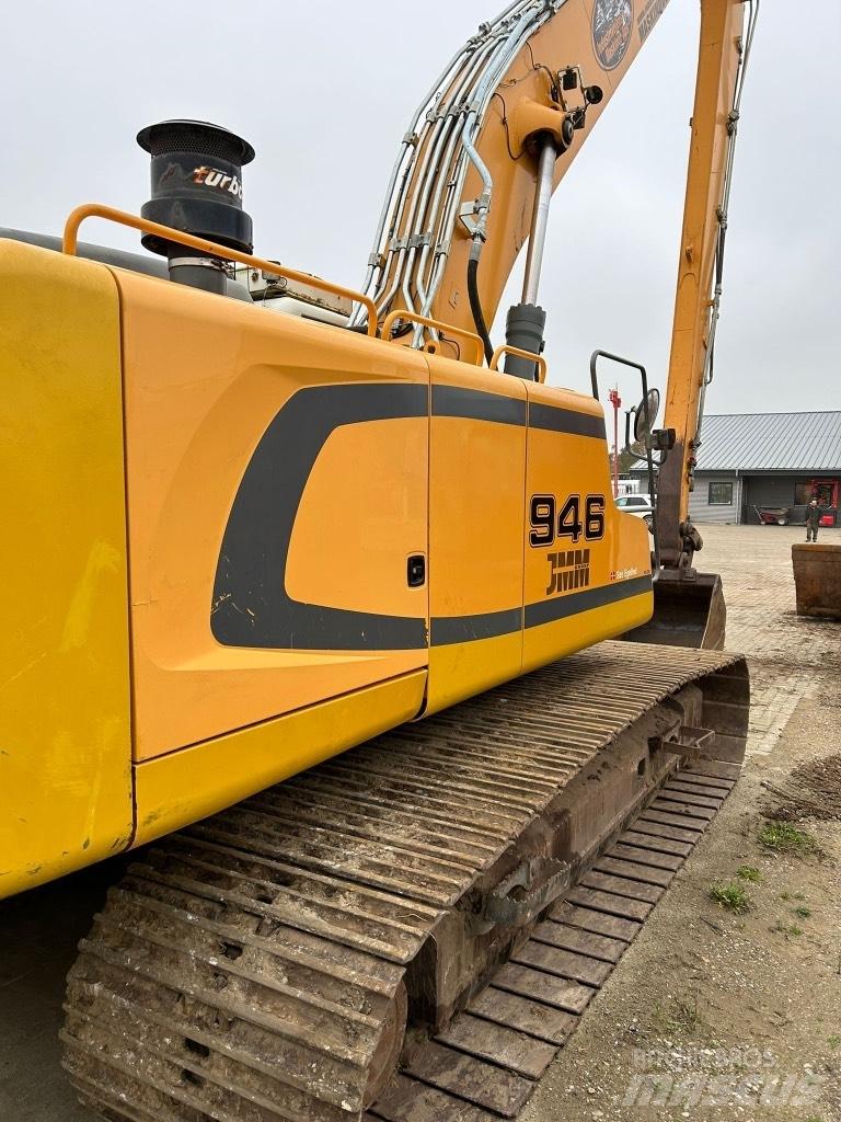 Liebherr R 946 Gravemaskiner med lang gravebom