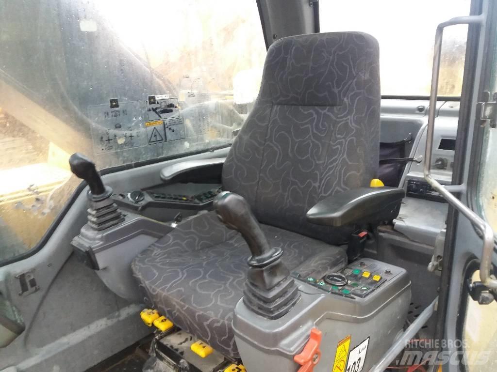 Volvo EC 240 B LC Gravemaskiner på larvebånd