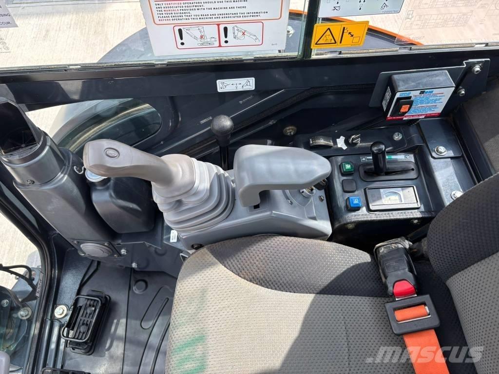 Hitachi ZX 26 U-6 Minigravemaskiner
