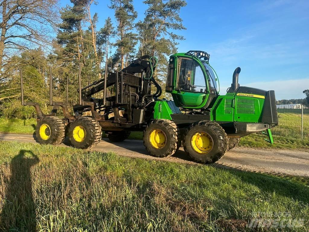 John Deere 1210 E Udkørselsmaskiner