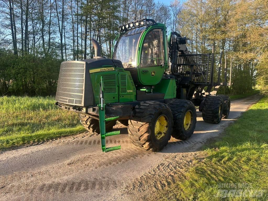 John Deere 1210 E Udkørselsmaskiner