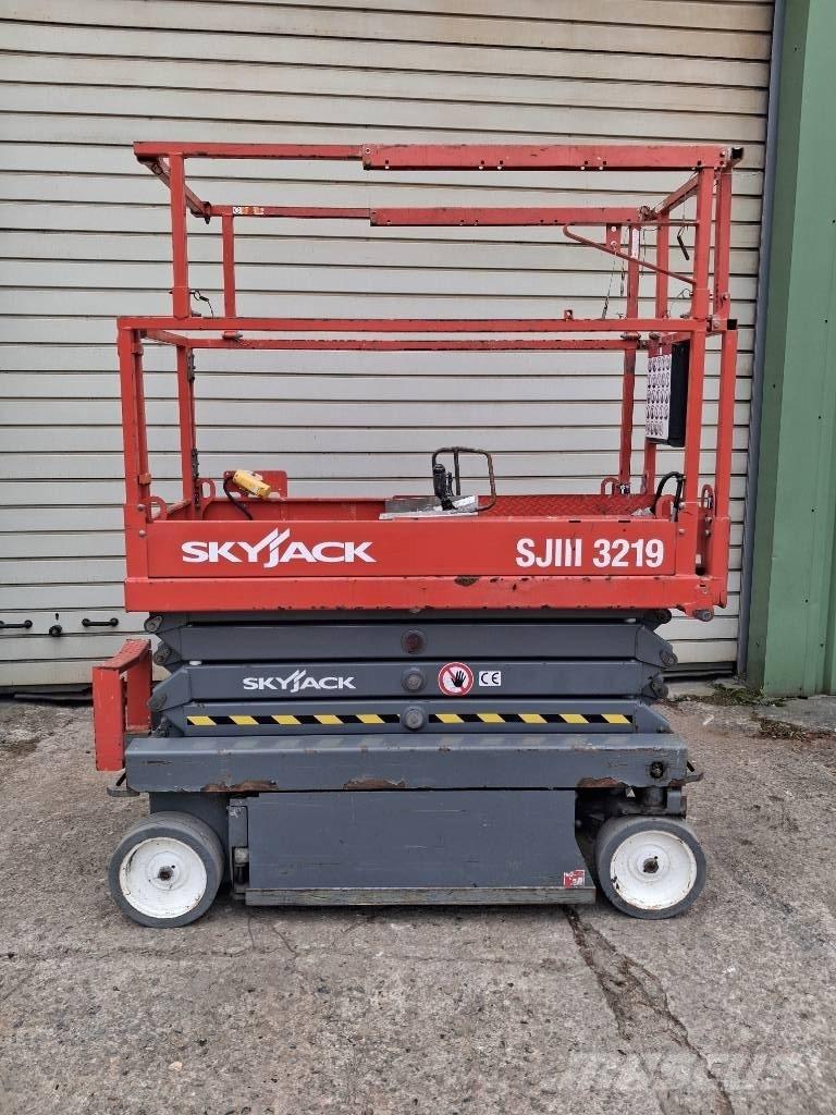 SkyJack SJ III 3219 Saxlifte